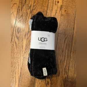 NWT UGG black fuzzy socks womens one size